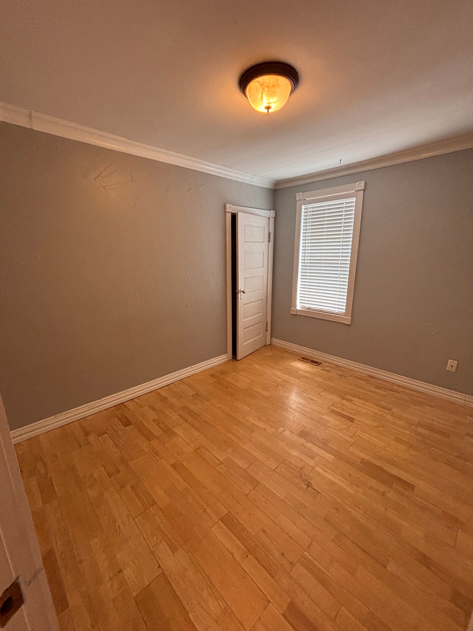 Downstairs Bedroom - 2428 N Dakota St