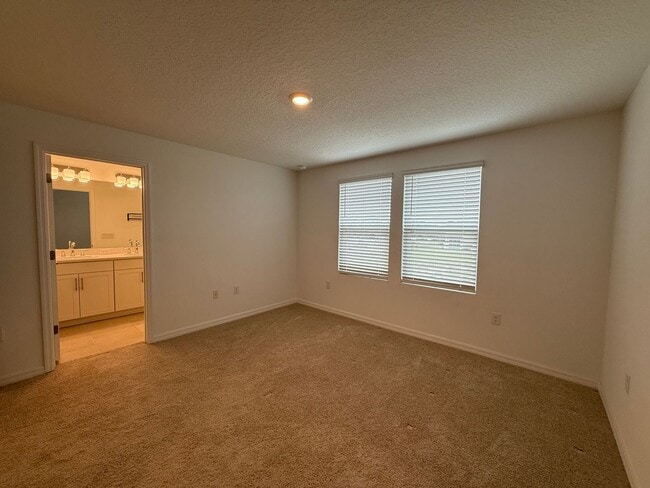 Building Photo - Palmero Community ~ 3 bed/ 2.5 bath Townhouse