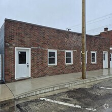 Building Photo - 226 W Franklin St