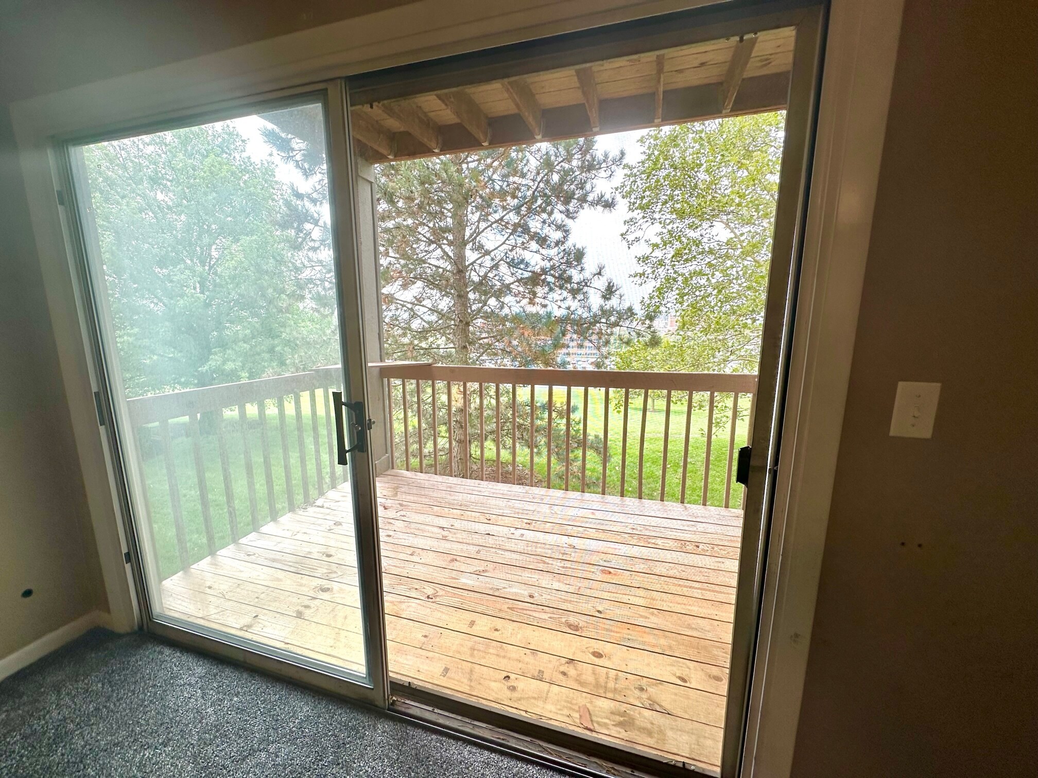 Building Photo - 8919 Eagleview Dr