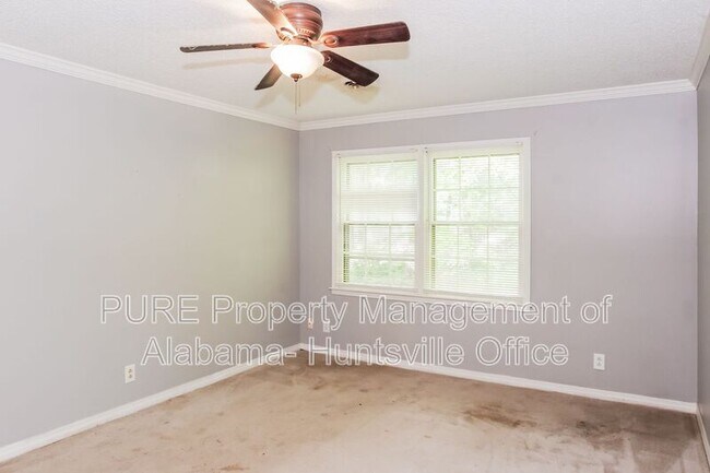Building Photo - 11313 Mountain Crest Dr SE