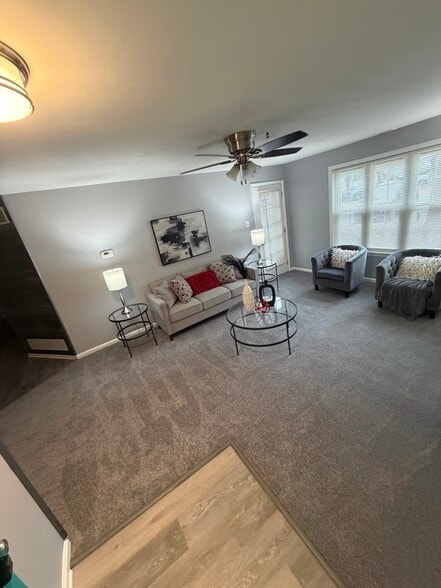 Living Room - 102 Stone Hurst Ct