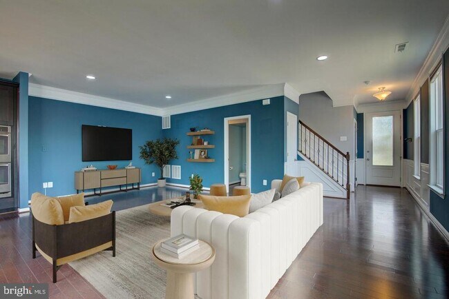 Building Photo - 42262 Knotty Oak Terrace