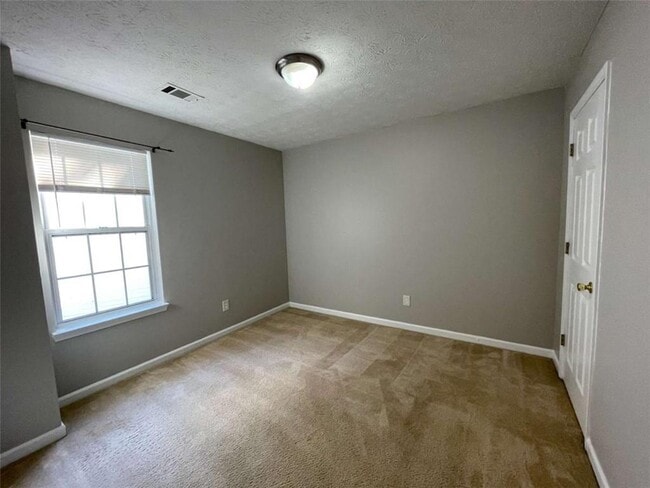 Building Photo - 2346 Delfern Dr NW