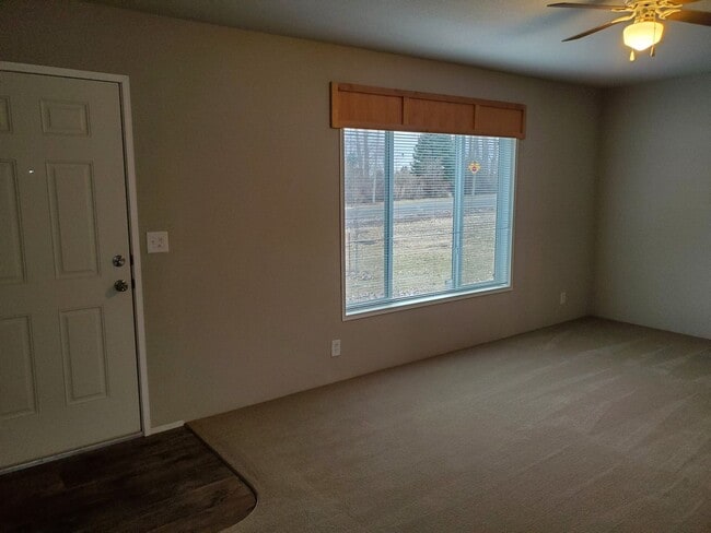 Building Photo - 65203 Hull Ln