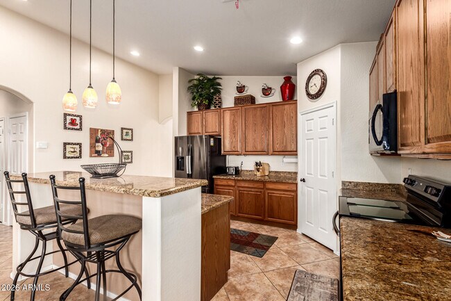 Building Photo - 15225 N 185th Ave