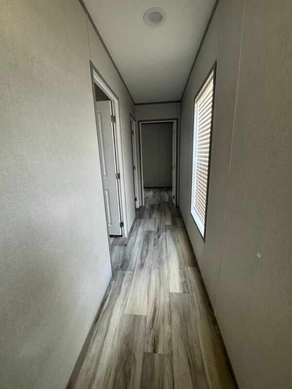 Building Photo - 90 Peach St