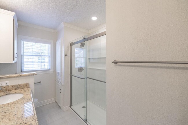 Building Photo - 2810 24th St