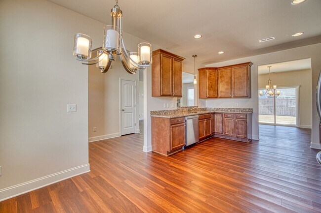 Building Photo - Lincoln Park Subdivision, Taylors - 3BR, 2...