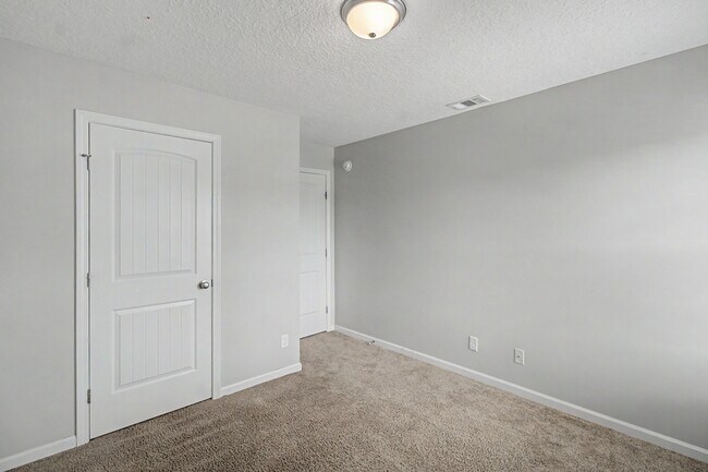 Building Photo - 454 Brightleaf Cir