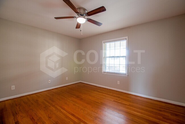 Building Photo - 3607 Roxboro Rd