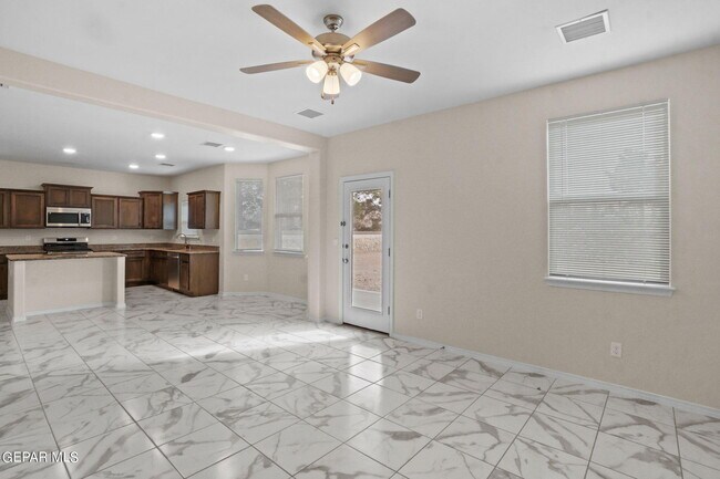 Building Photo - 11506 Summer Dr