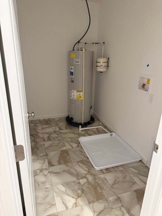 Building Photo - 3372 Dewdrop Way