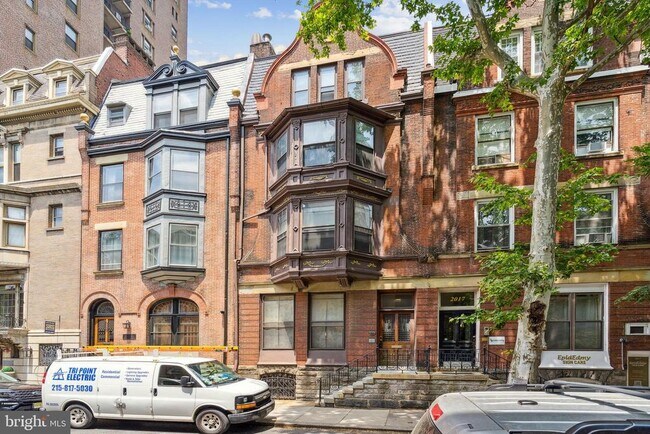 Primary Photo - 2019 Locust St