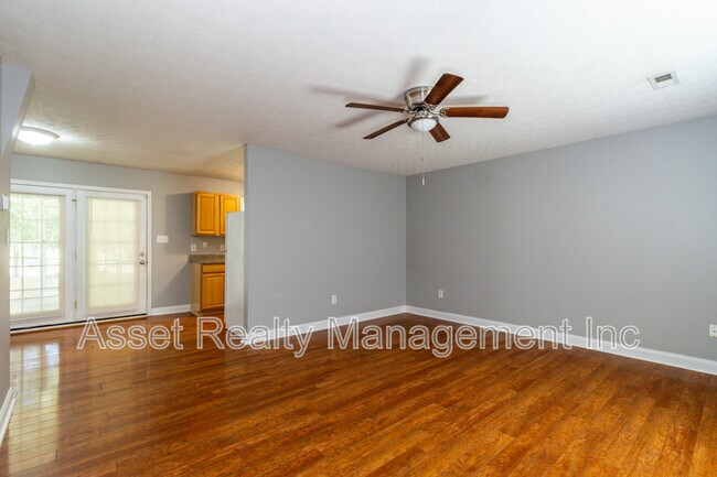 Building Photo - 7005 Buddy J Ln