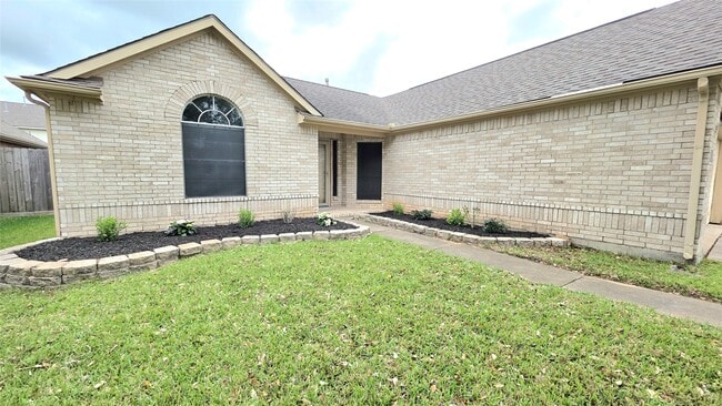 Building Photo - 17226 Stratford Green Dr