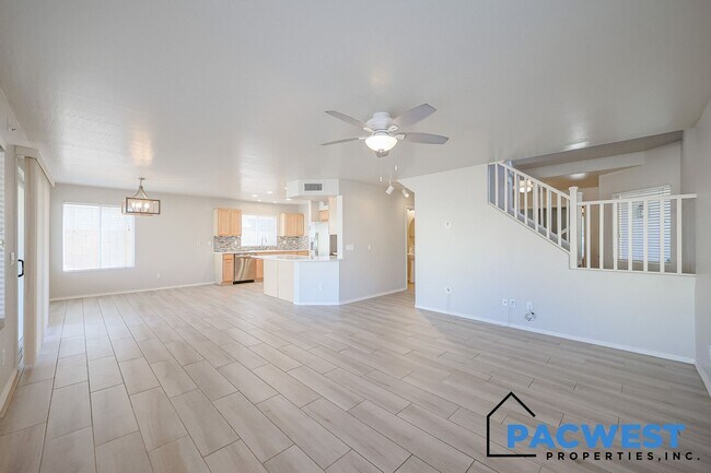 Building Photo - Welcome to your new home in Surprise!