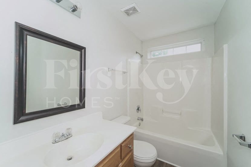 Building Photo - 6412 Spanish Moss Ln