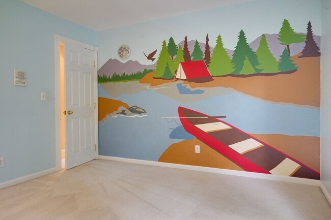 Building Photo - Move in Special! Ravensdale 3 Story,on shy...