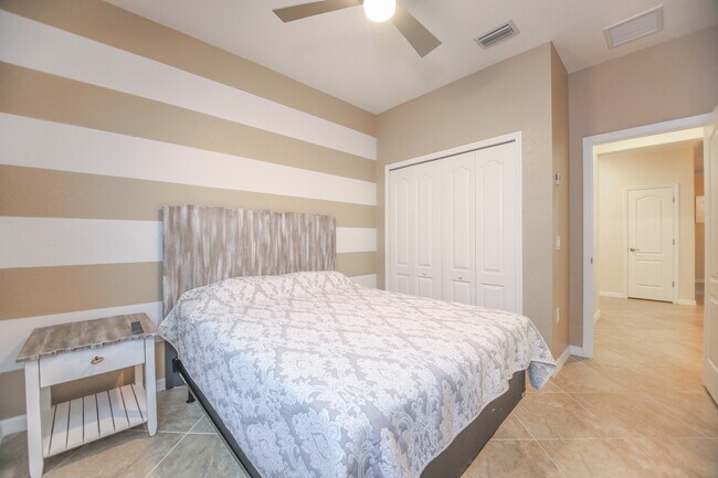 Building Photo - 12948 Broomfield Ln