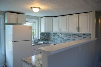 Building Photo - 25 South End Rd