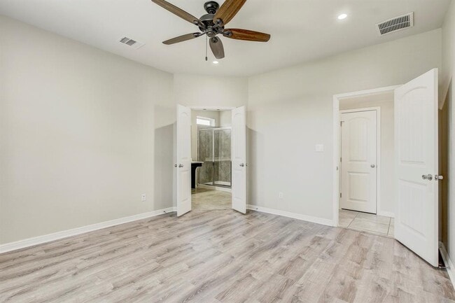 Building Photo - 356 Quarry Ln