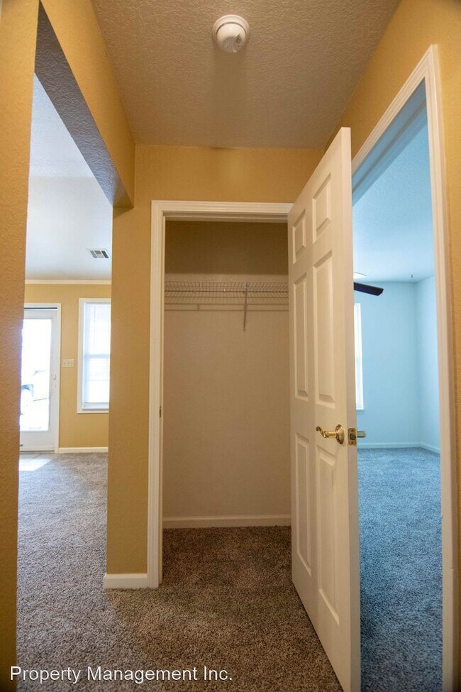 Building Photo - 2 br, 2 bath House - 813 S Shawnee