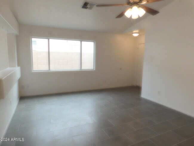 Building Photo - 2874 W Muriel Dr