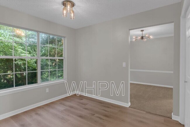 Building Photo - 1152 White Mountain Ln