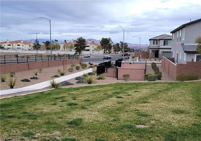 Building Photo - 1027 Huckburn Ave