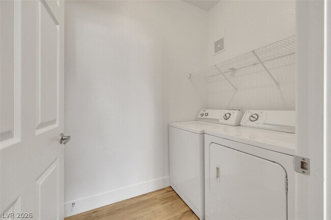 Building Photo - 502 Birdseye St
