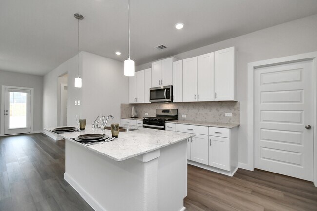 Building Photo - 16513 Breezy Knl Ct