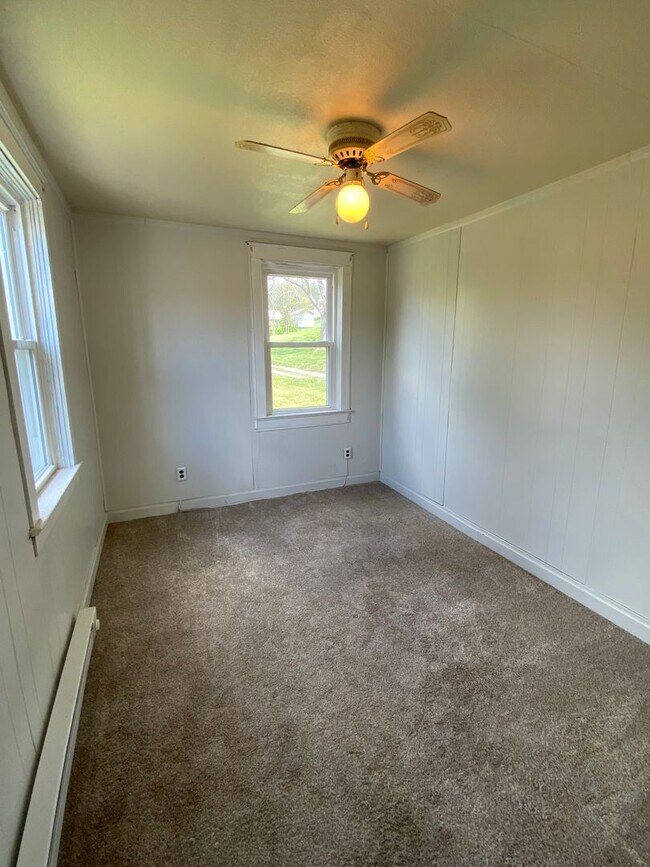 Building Photo - Available May 21st!!!