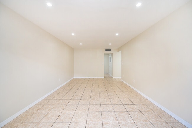 Building Photo - 7705 SW 86th St