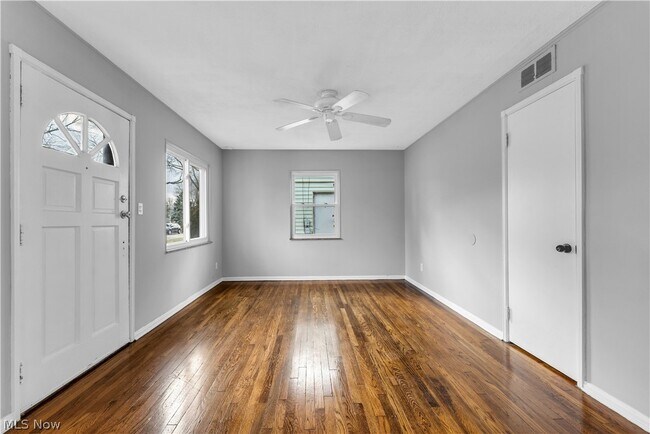 Building Photo - 13514 Emery Ave