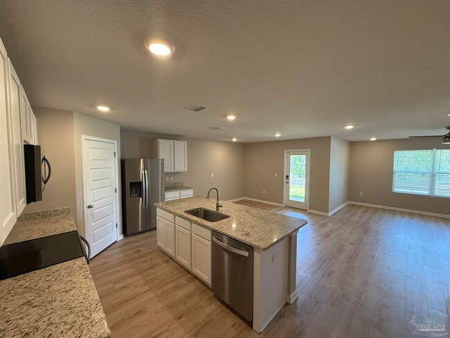 Building Photo - 4041 Whitetail Ln