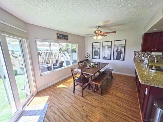 Building Photo - 341 Rolling Hills Ln