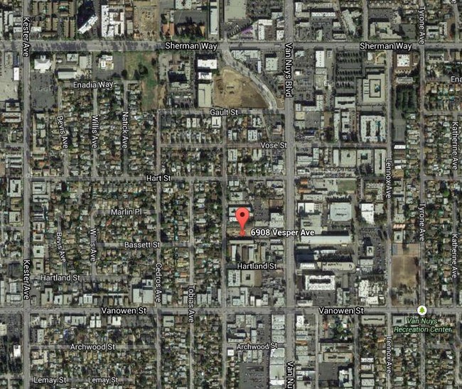 Aerial Photo - 6906-6908 Vesper Ave