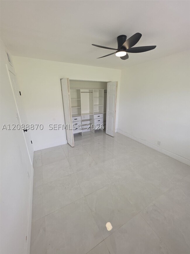 Building Photo - 12811 SW 43rd Dr