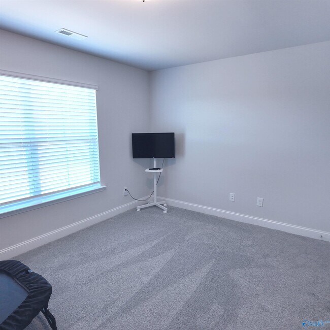 Building Photo - 14303 Lavender Ct