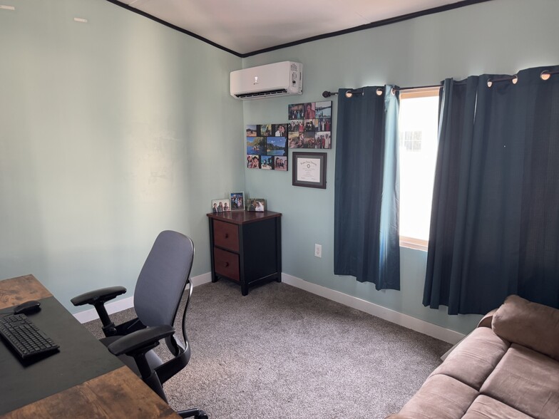 Building Photo - 1538 W 990 S