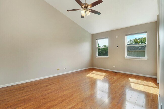 Building Photo - 407 Ballard Dr