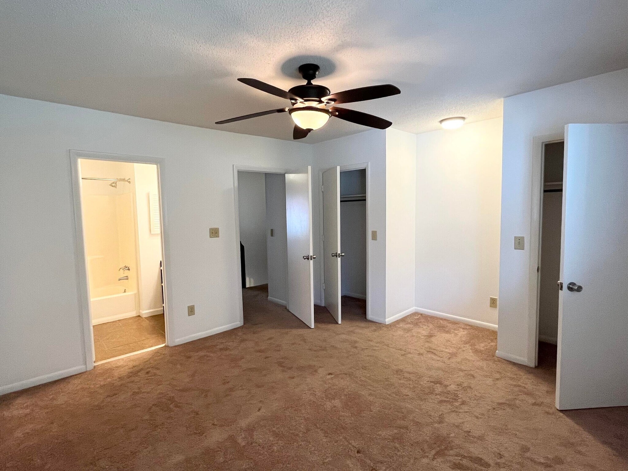 Building Photo - 1130 Silent Harbor Ct