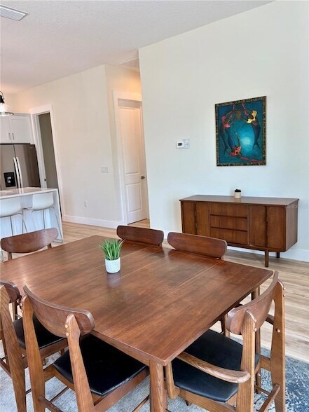 Building Photo - 14733 Sunset Dr