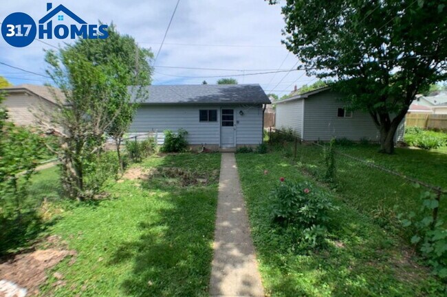Building Photo - 2111 S Garfield Dr