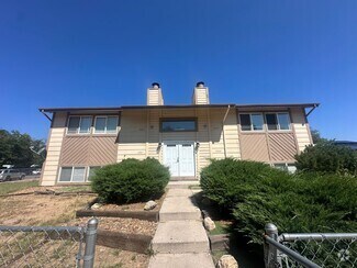 Building Photo - Astrozon 2521-2527
