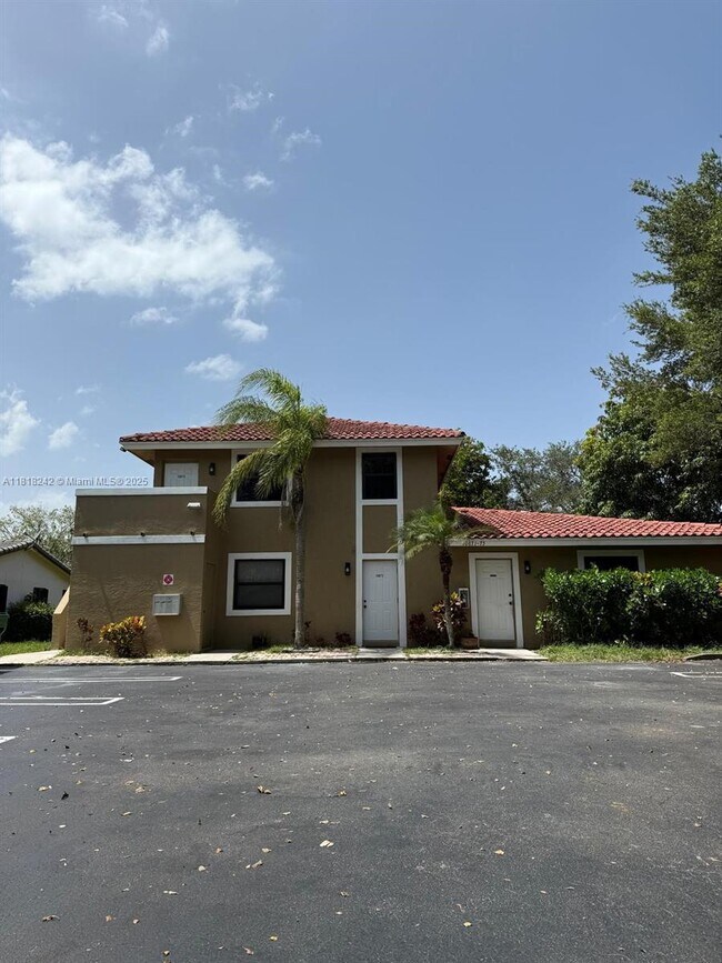 Building Photo - 10875 NW 45th St