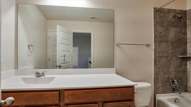 Building Photo - Redland Rd/281 Sienna Subdivision