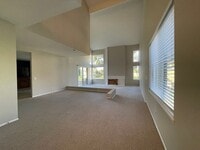 Building Photo - Impeccable end-unit La Mancha townhome in Mission Viejo