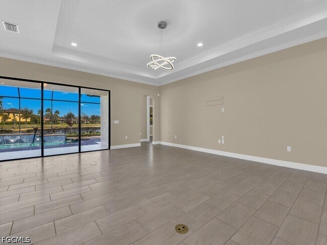 Building Photo - 10093 Avalon Lake Cir